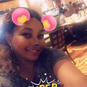 Meet your Posher, Valerie